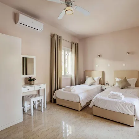 Paradise Village Lejlighedshotel Roda (Corfu)