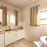 Paradise Village מלון דירות רודה