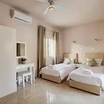 Paradise Village מלון דירות רודה