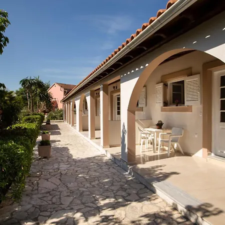 Paradise Village Aparthotel 3*